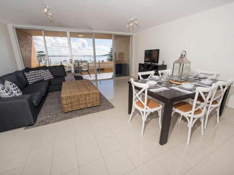 7 The Crest 6 8 Tomaree St. Stunning Unit With Spectacular Water Views. - Perths Hotel 2