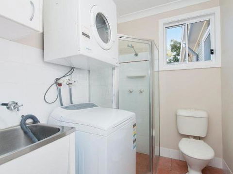 The Croft 11 Boulder Bay Rd Cosy Beach House With Aircon & Only 270m To The Beach - Perths Hotel 6