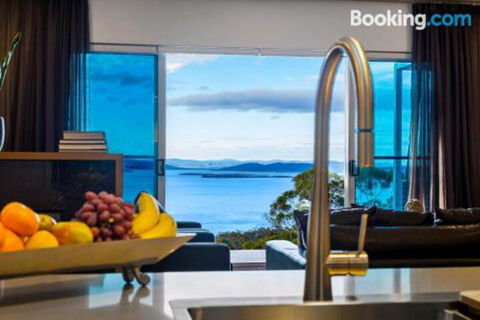 Tinderbox Retreat - Perths Hotel 3