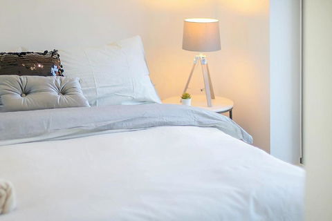 A Cozy & Stylish Suite Near Melbourne Central - Perths Hotel 2