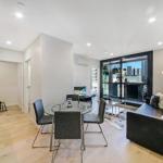 A Cozy & Stylish Suite Near Melbourne Central - Perths Hotel 0