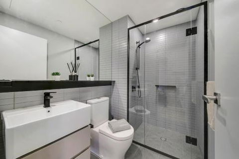 A Modern 2BR Apt 5 Min Walk To Melbourne Central - Perths Hotel 2