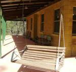 Back to the Bush - Perths Hotel