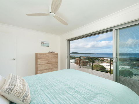 Forever Fingal At Fingal Bay - Perths Hotel 4