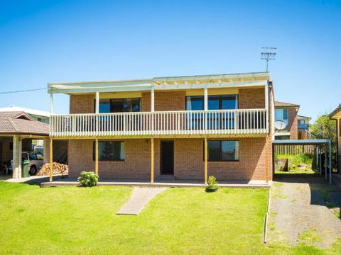 Williams Wonder Large Beach House - Perths Hotel 0