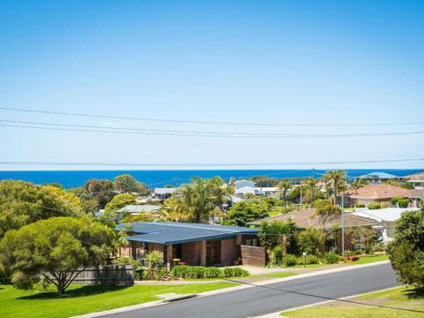 Williams Wonder Large Beach House - Perths Hotel 4