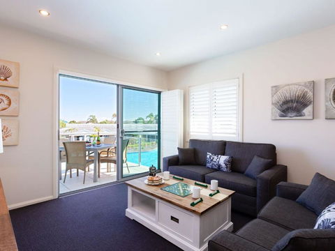 Oaks Pacific Blue 278 265 Sandy Point Road - Perths Hotel 4