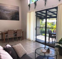Baden 86 Rainbow Shores Walk To Beach Top Floor Air conditioned Unit - Perths Hotel