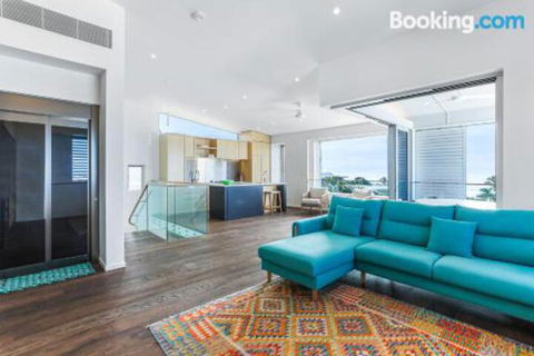 Ultimate Beachfront Living Sunshine Beach - Perths Hotel 2