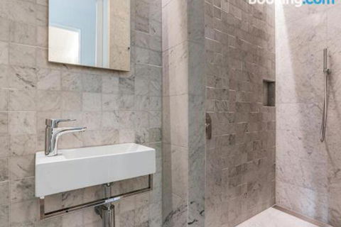 Ultimate Beachfront Living Sunshine Beach - Perths Hotel 6
