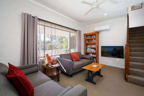 Berkeley Vale NSW Perths Hotel