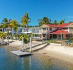 Convenience Space  Location Noosa Heads - Perths Hotel