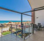 Surf  Sun in Silver Sands - Perths Hotel