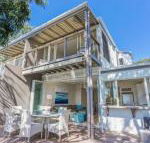 The peachy life Sunshine Beach - Perths Hotel