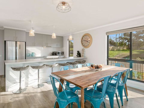 Mabuhay - Perths Hotel 2