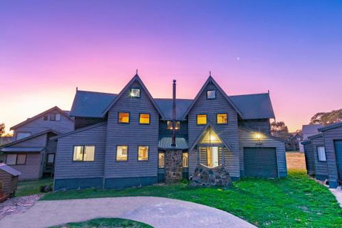 Banjos Chalet Alpine Getaways - Perths Hotel 0