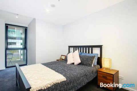 Cozy Homely Apartment CBR Central - Perths Hotel 3