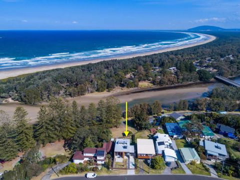 FAIRYTALE Gerroa 4pm Check Out Sundays - Perths Hotel 0