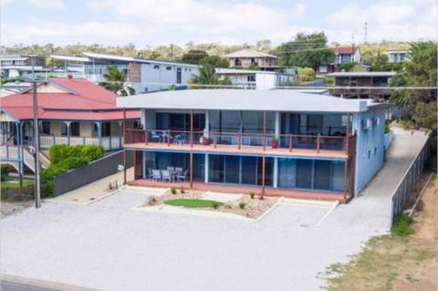 Almonta Apartments On The Water Front - Perths Hotel 0