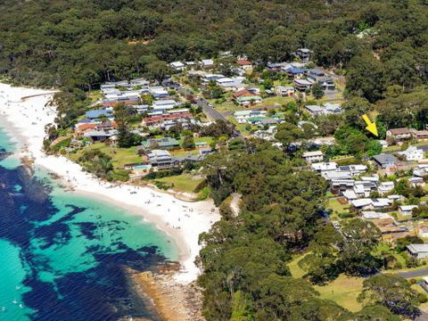 MOBYS At HYAMS Hyams Beach 4pm Check Out Sundays - Perths Hotel 3