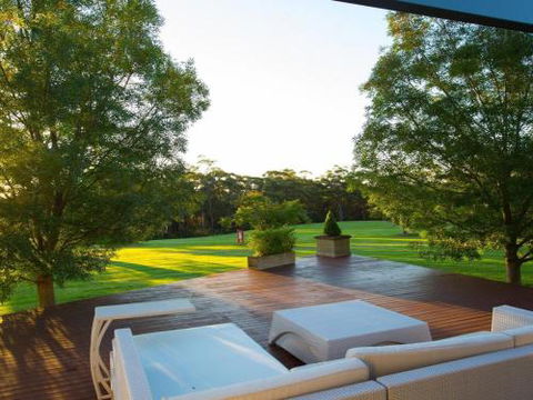 ALPINE LODGE Alpine Southern Highlands 4pm Check Out Sundays - Perths Hotel 1