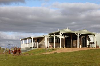 Clunes Cabins Rejuvenate Stays - Perths Hotel 0