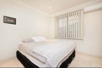 Stylish 2 Bdr Overlooking Parsley Bay H379 - Perths Hotel 4