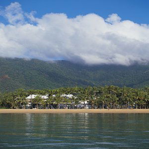 ANGSANA GREAT BARRIER REEF - Perths Hotel 0