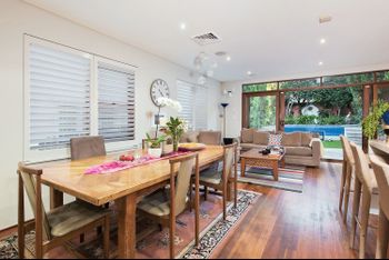 Stunning East Suburb Coastal Home H373 - Perths Hotel 0