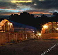 Bruny Island Accommodation 43 Degrees Beachside Studio Spa Apartments 1 - Perths Hotel
