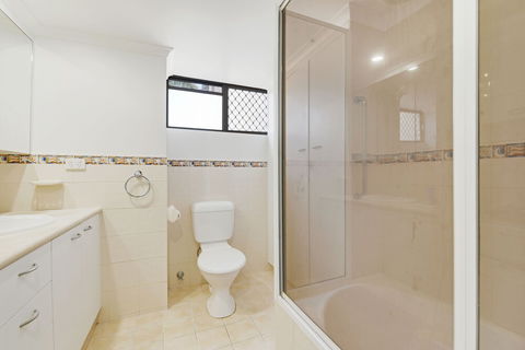 Barooga - Perths Hotel 2