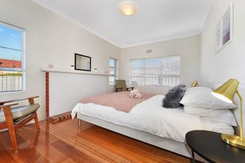 Spacious & Bright 4 Bedroom Home - Perths Hotel 4