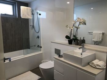 LUXURY 3 BEDROOM APARTMENT SYDNEY - Perths Hotel 4