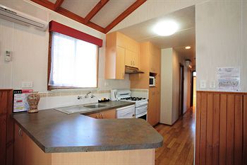 Yarraby Holiday Park - Perths Hotel 5