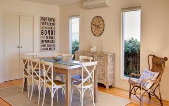 Noraville On The Beach - Perths Hotel 5