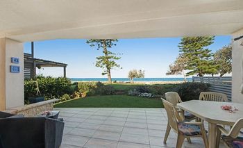 Noraville On The Beach - Perths Hotel 6