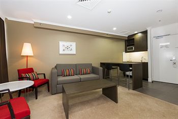 Holiday Inn Townsville - Perths Hotel 1