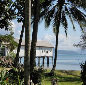 Port Douglas On Macrossan - Perths Hotel 2