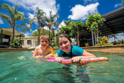 Tasman Holiday Parks - Hervey Bay - Perths Hotel 2