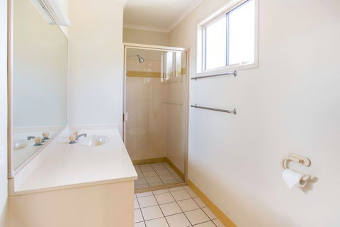 Tasman Holiday Parks - Hervey Bay - Perths Hotel 6