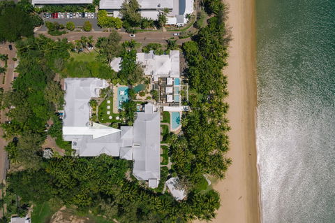 Poolside Apt In Alamanda Beachfront Resort 41 - Perths Hotel 0