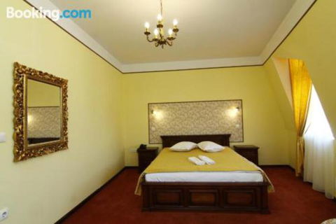 Mole Creek Lodge - Perths Hotel 1