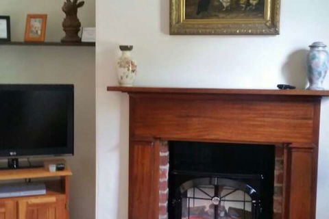 Cottage On Gunning - Perths Hotel 4