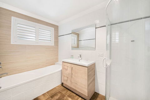 Forresters Beach Bed & Breakfast - Perths Hotel 7