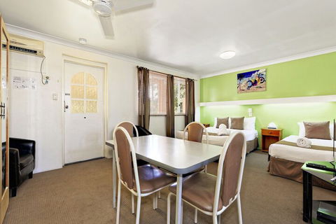 Riviera Motel Bundaberg - Perths Hotel 5