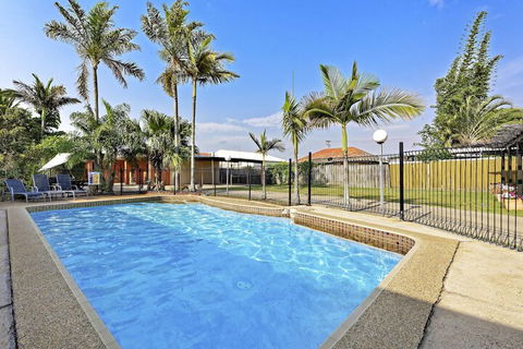 Riviera Motel Bundaberg - Perths Hotel 3