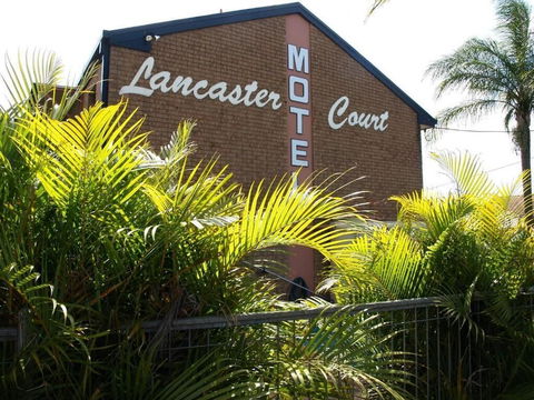 Lancaster Court Motel - Perths Hotel 0