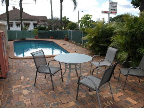 Lancaster Court Motel - Perths Hotel 2