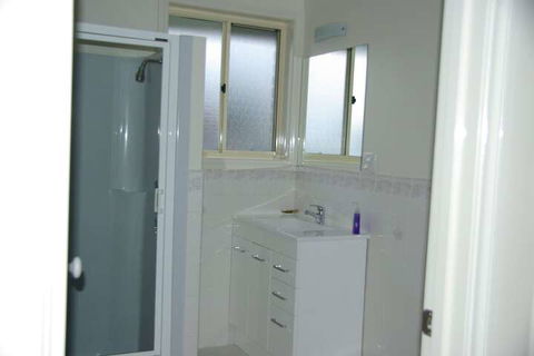 Captain's Quarters - Perths Hotel 7
