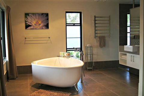 Melawondi Spring Retreat - Perths Hotel 7